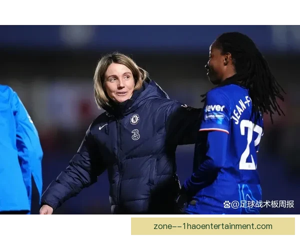 努斯肯切尔西女足中场全能技巧与战术表现解析